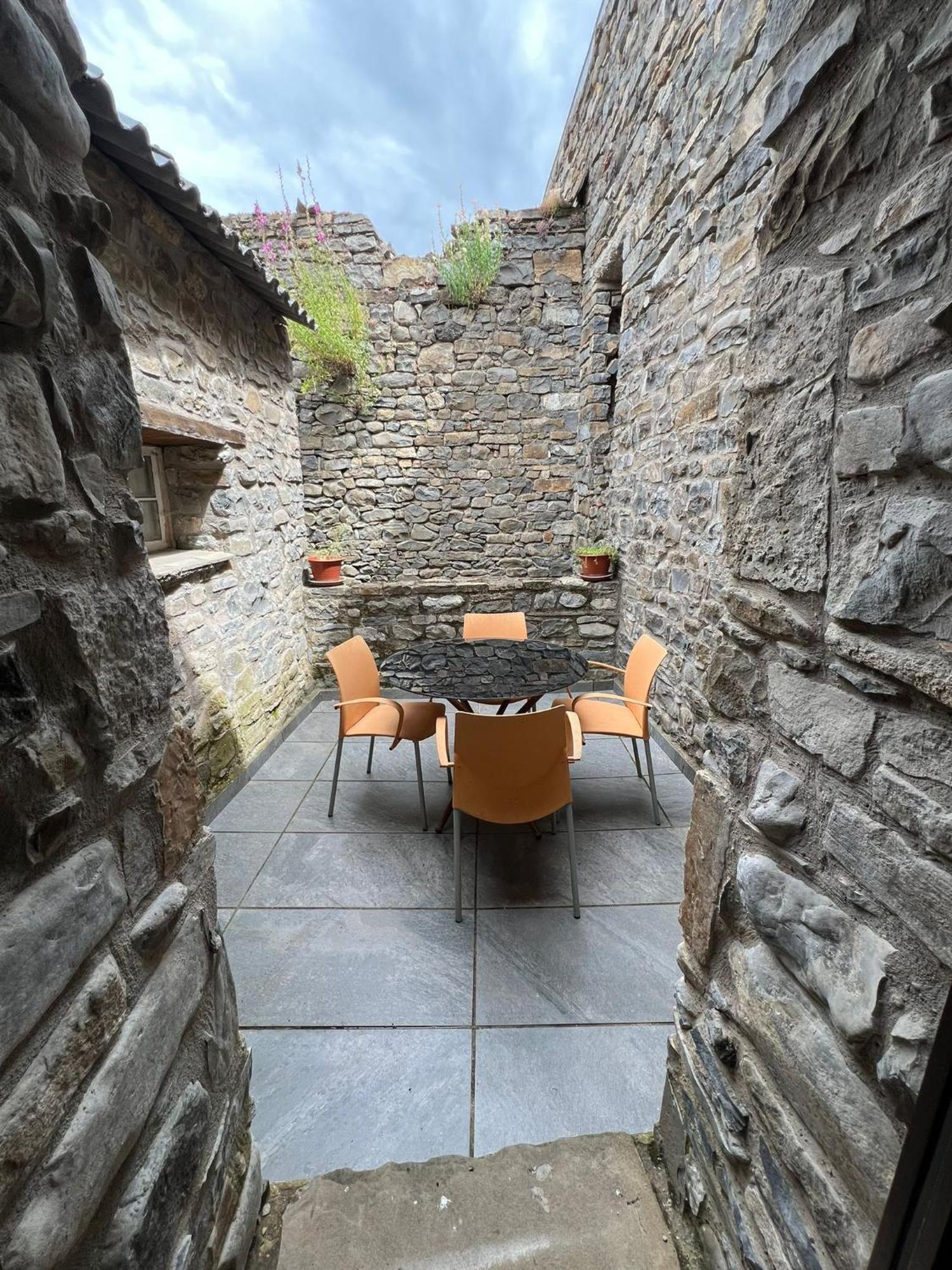 Casa Girasol Hotel Биескас Екстериор снимка